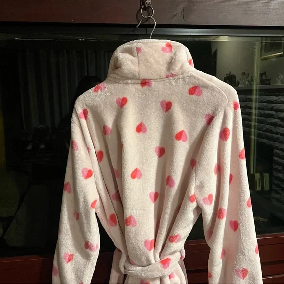 Joe Fresh Baby Pink Heart Pattern Robe! - Picture 6 of 10